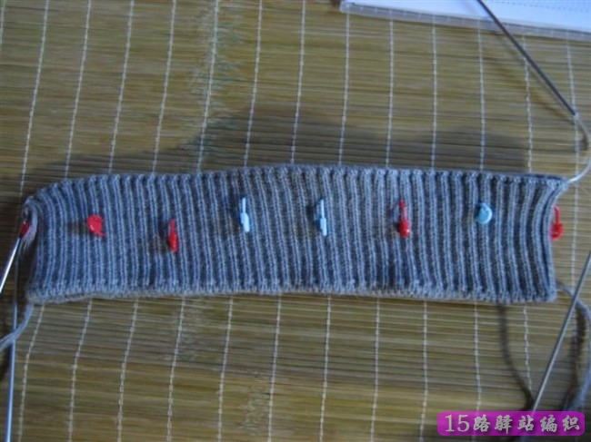 [男装]蝴蝶花（三色花）男士毛衣编织花样图解、织法教程（转）