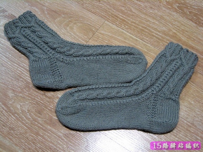厚实漂亮的毛线袜子编织花样大全,都带图解